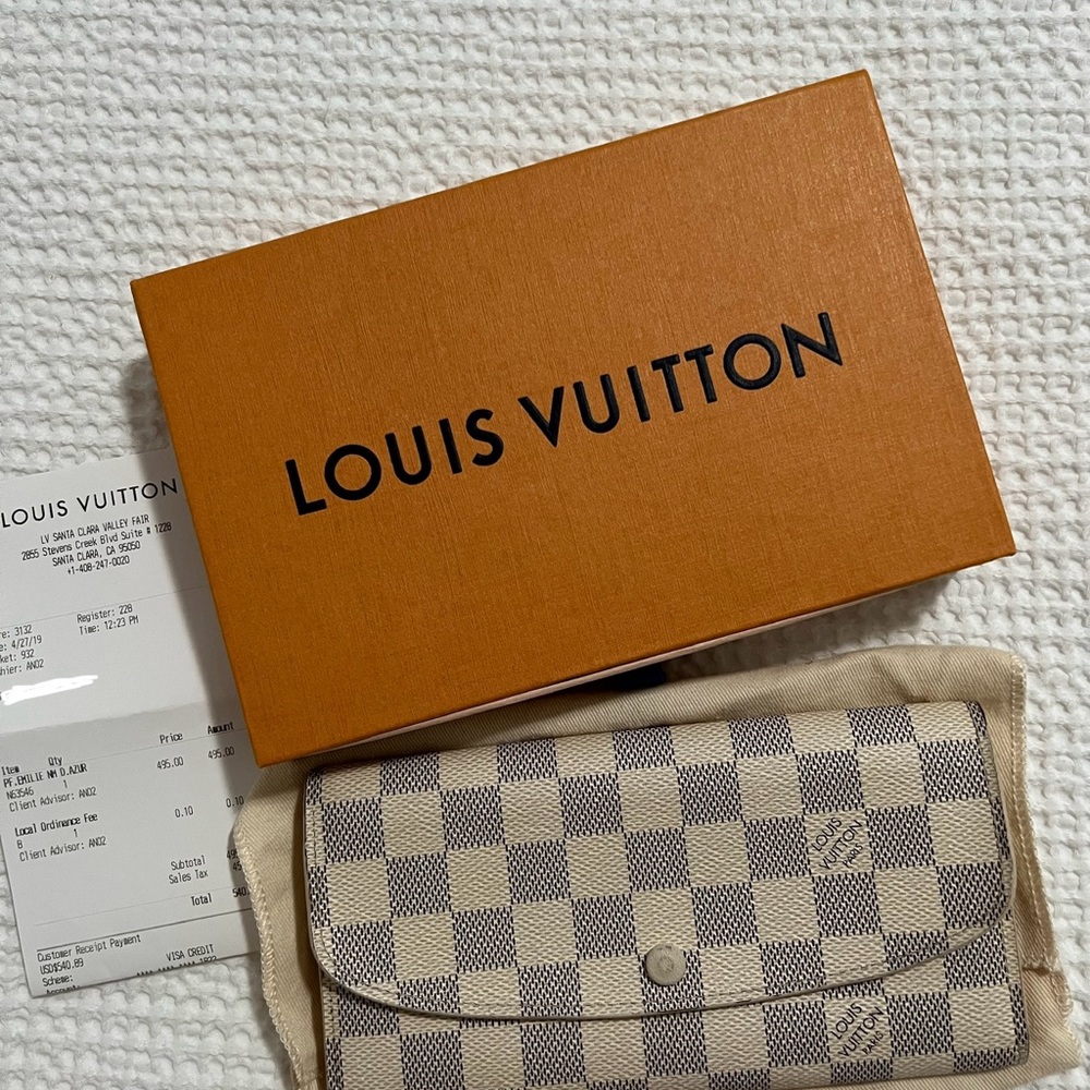 LOUIS VUITTON EMELIE WALLET